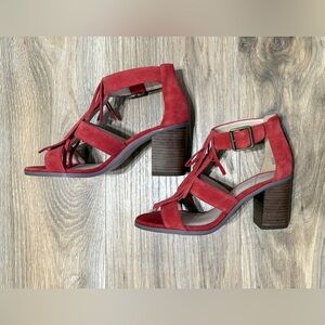 Sole Society Delilah Fringe Block Heel Sandals – Spicy Chili Suede
